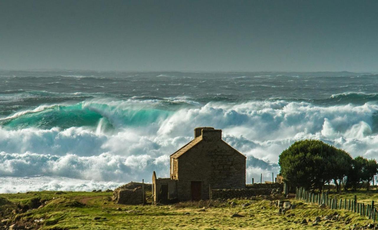 Ostan Oilean Thorai Tory Island Hotel West Town  ภายนอก รูปภาพ